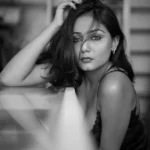 hot-dehradun-escort-girl-bedroom